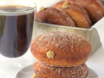 Понички с кафен пълнеж